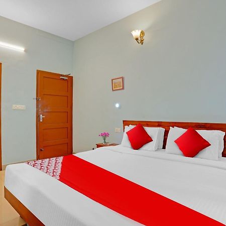 Flagship Hotel Adara Residency Thiruvananthapuram Exterior photo